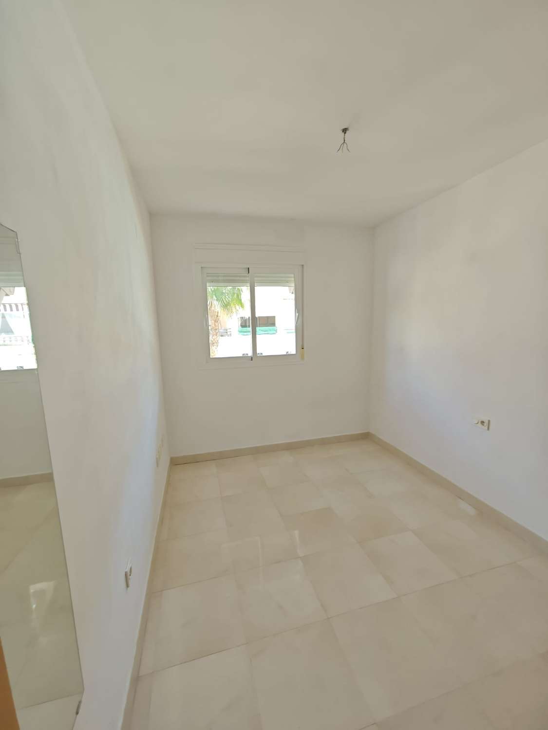 Estupendo piso  con terraza en Baviera Golf