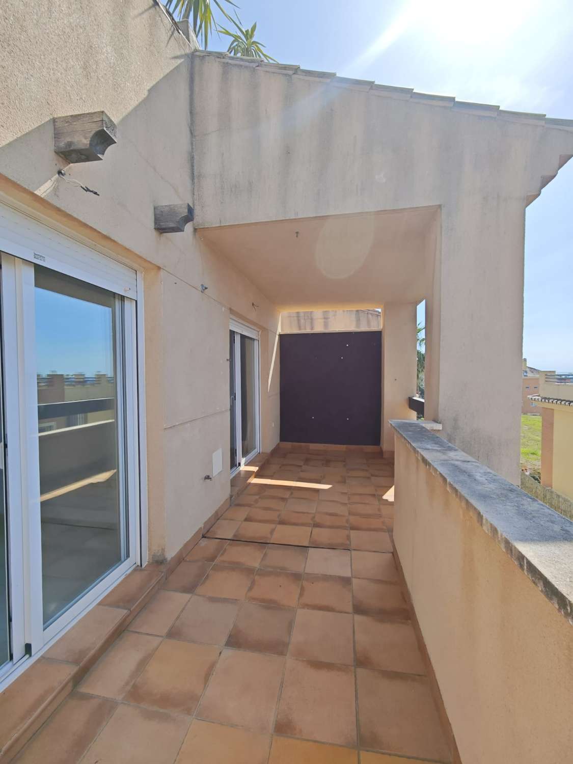 Estupendo piso  con terraza en Baviera Golf