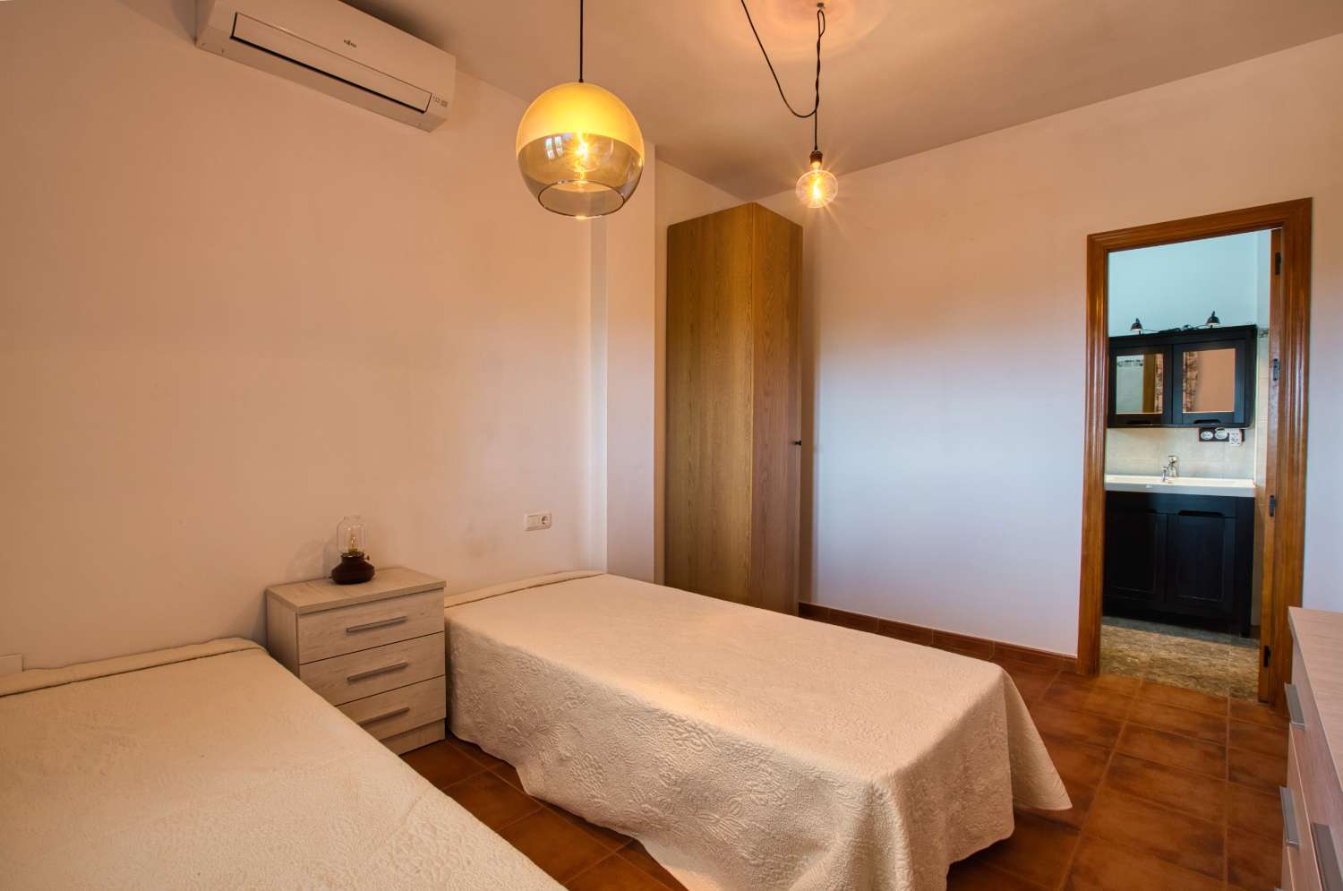 CASA EN VENTA EN VILO - MONDRÓN (PERIANA)