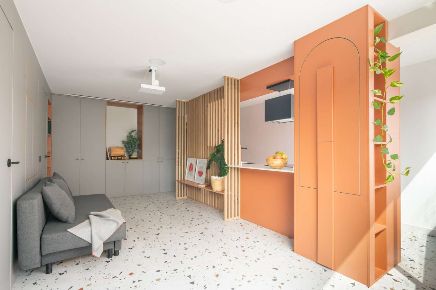 Fantástico piso en venta en el centro de  Torre del Mar, a 50 m de la playa