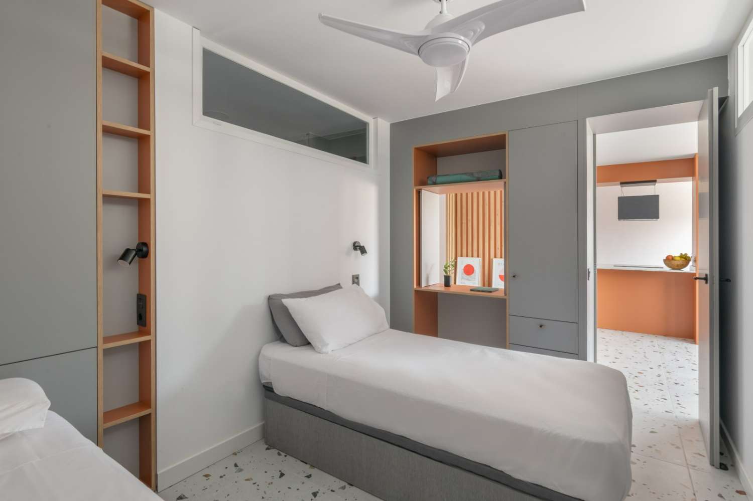 Fantástico piso en venta en el centro de  Torre del Mar, a 50 m de la playa