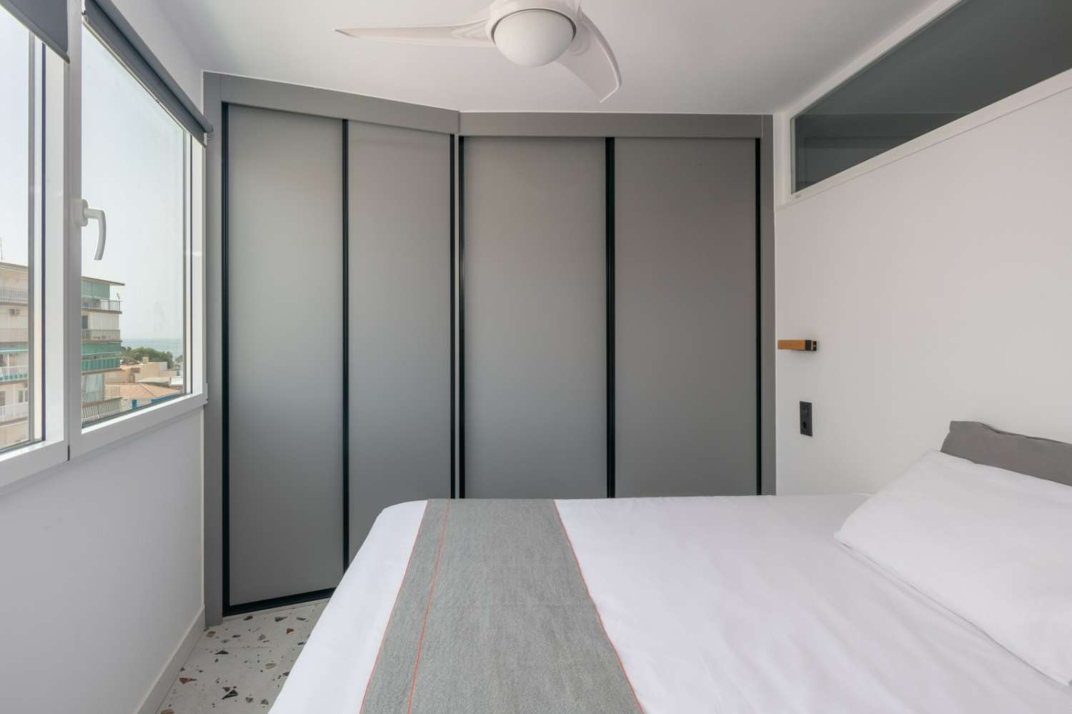 Fantástico piso en venta en el centro de  Torre del Mar, a 50 m de la playa