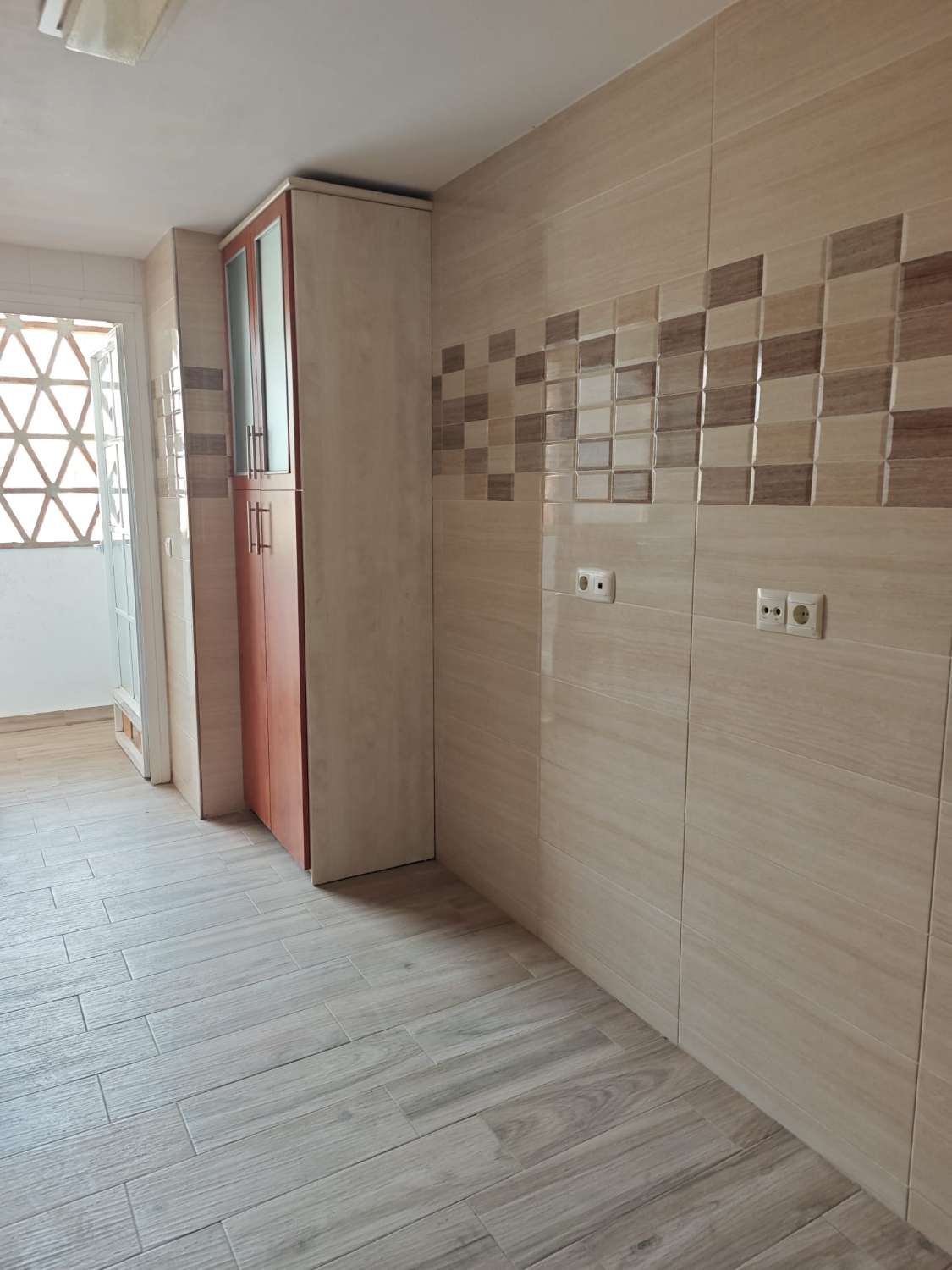 Amplio piso en Baviera Golf con terraza, parking y zonas comunes