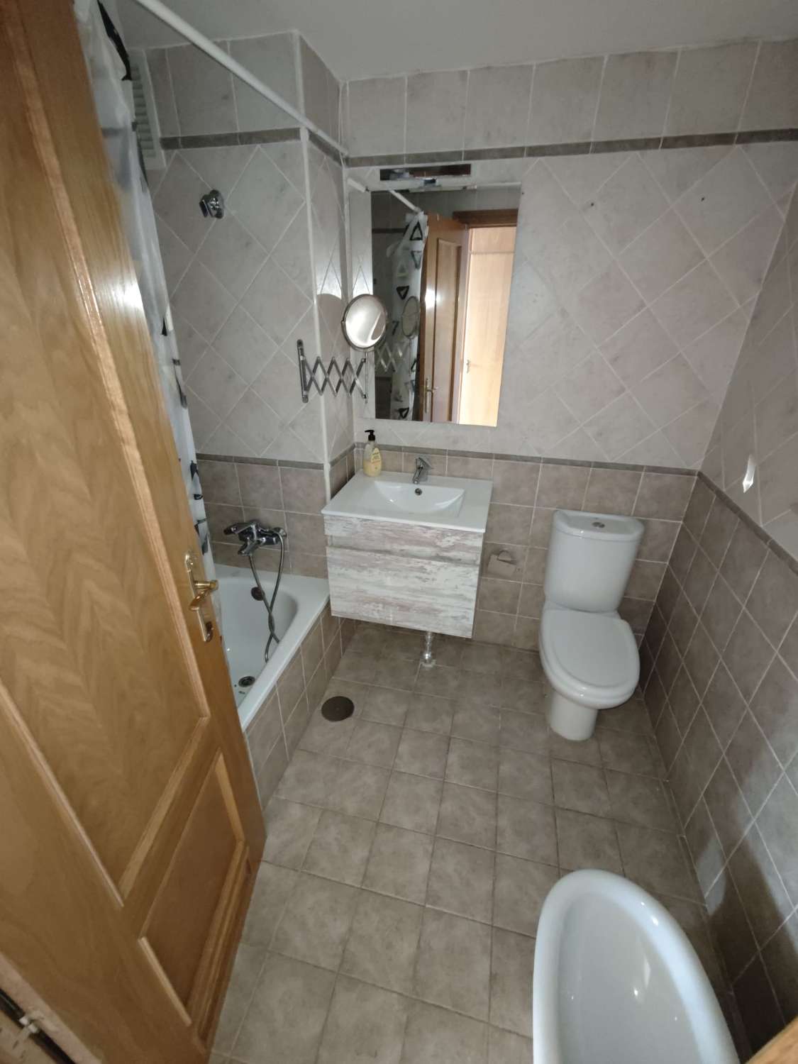 Amplio piso en Baviera Golf con terraza, parking y zonas comunes