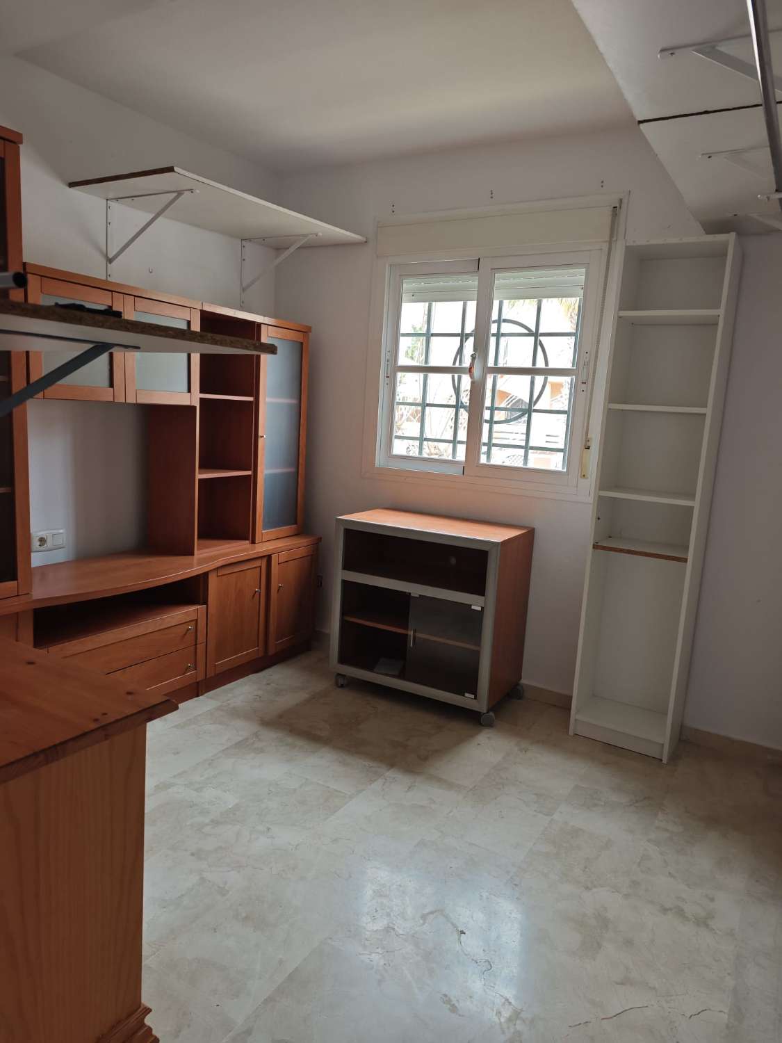 Amplio piso en Baviera Golf con terraza, parking y zonas comunes