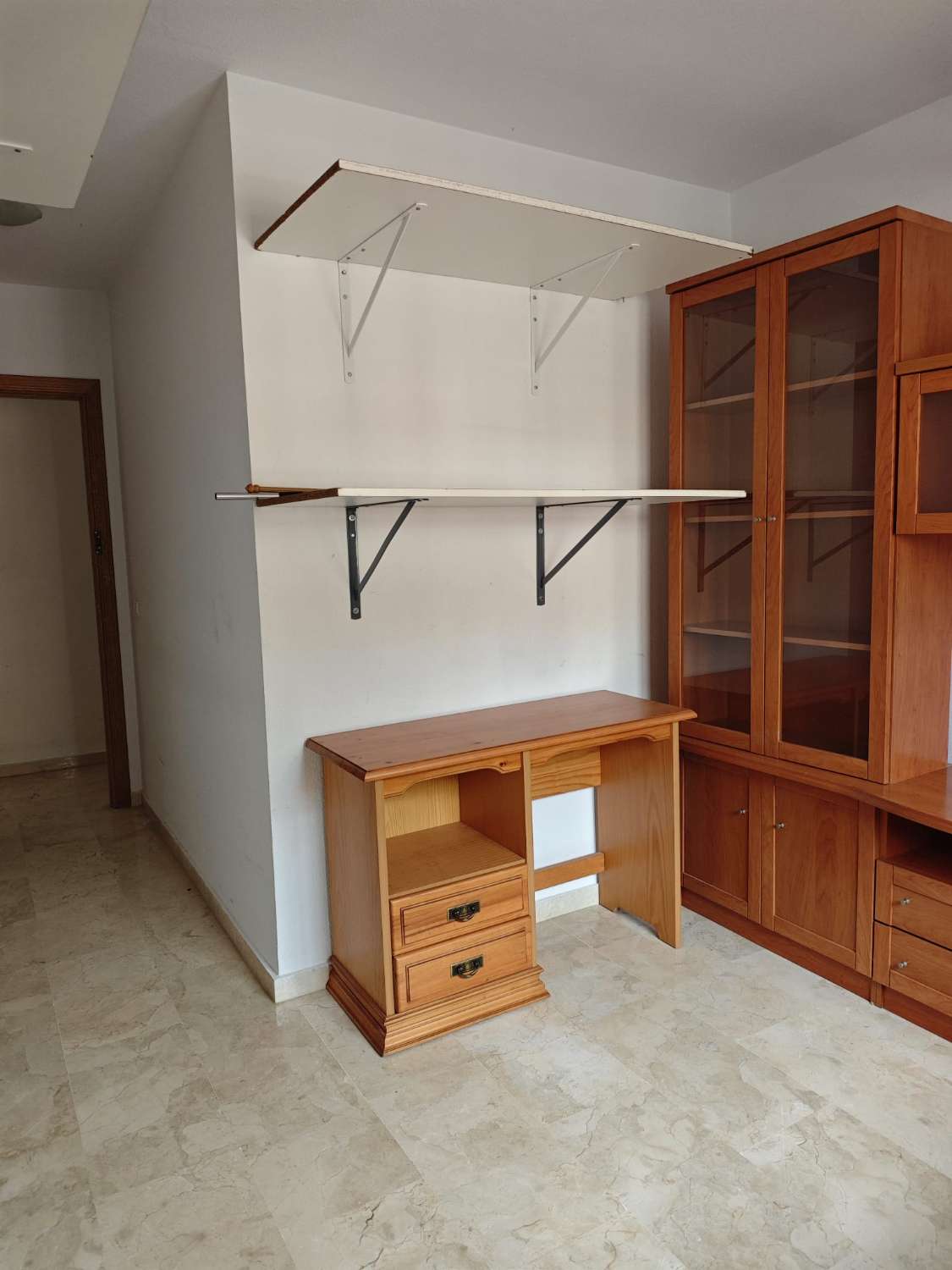 Amplio piso en Baviera Golf con terraza, parking y zonas comunes