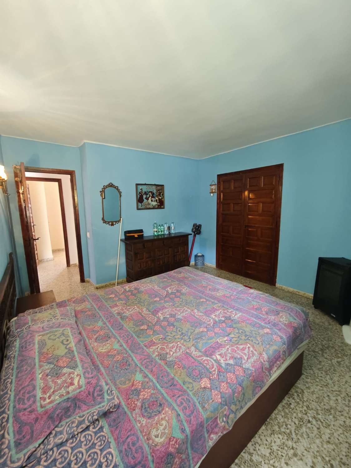 距离海滩250米的托雷德尔马尔公寓