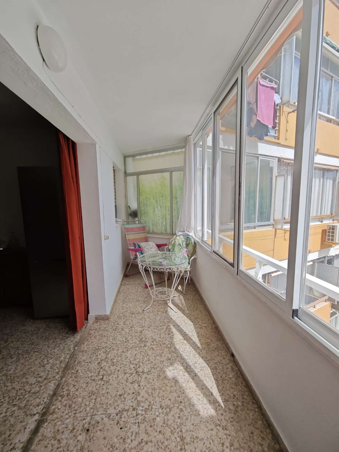 距离海滩250米的托雷德尔马尔公寓