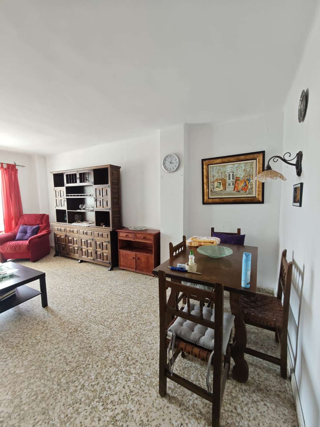 距离海滩250米的托雷德尔马尔公寓