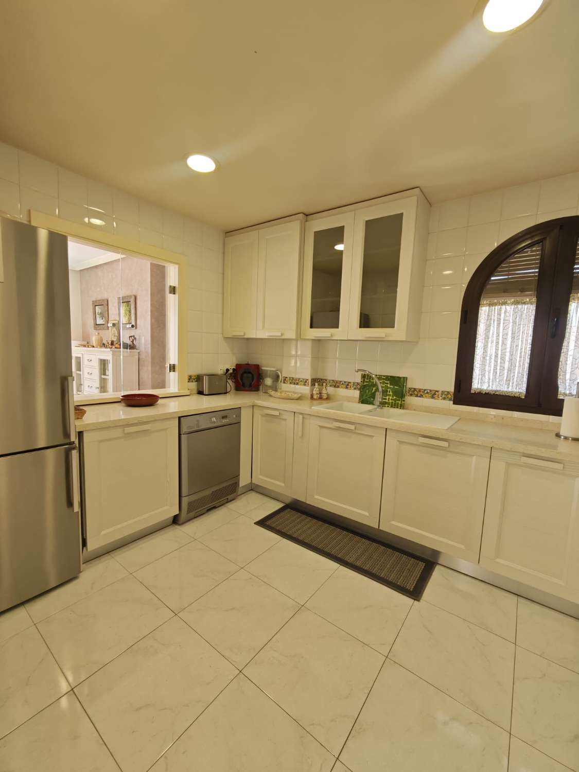 El Tomillar 阳台上的双拼顶层公寓