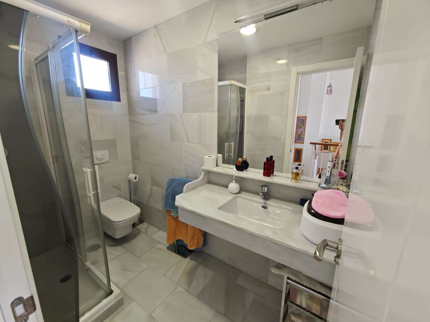 El Tomillar 阳台上的双拼顶层公寓