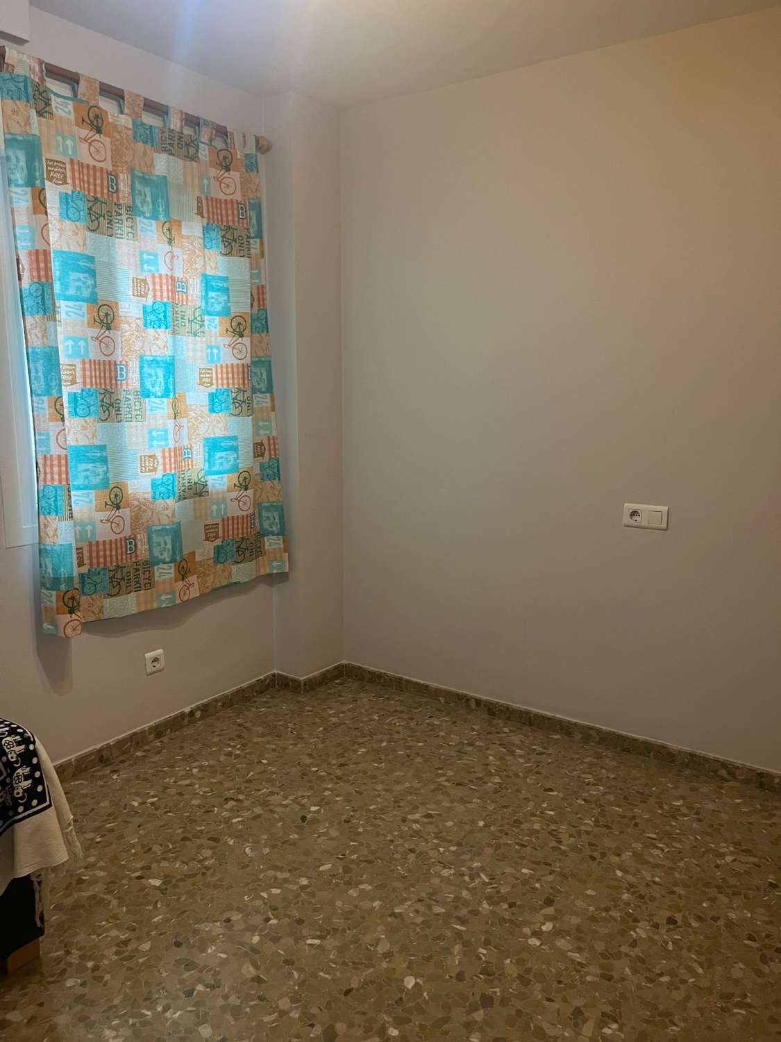 En venta piso en Torre del Mar - Viñamalaga
