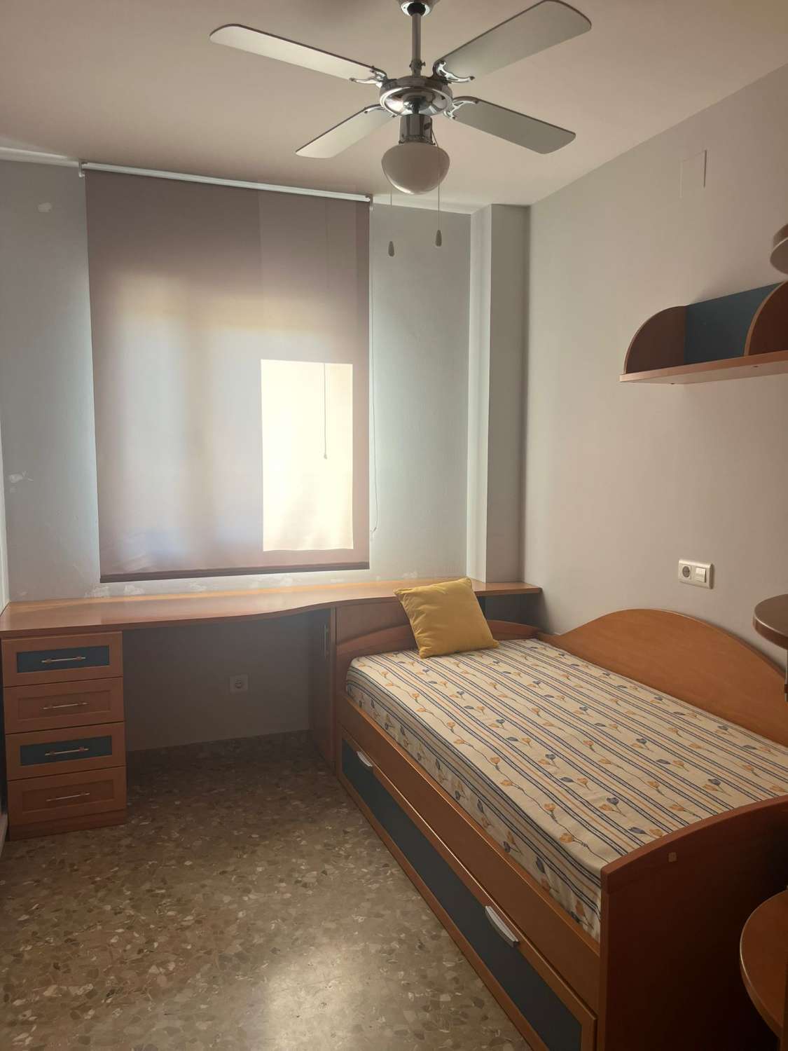En venta piso en Torre del Mar - Viñamalaga