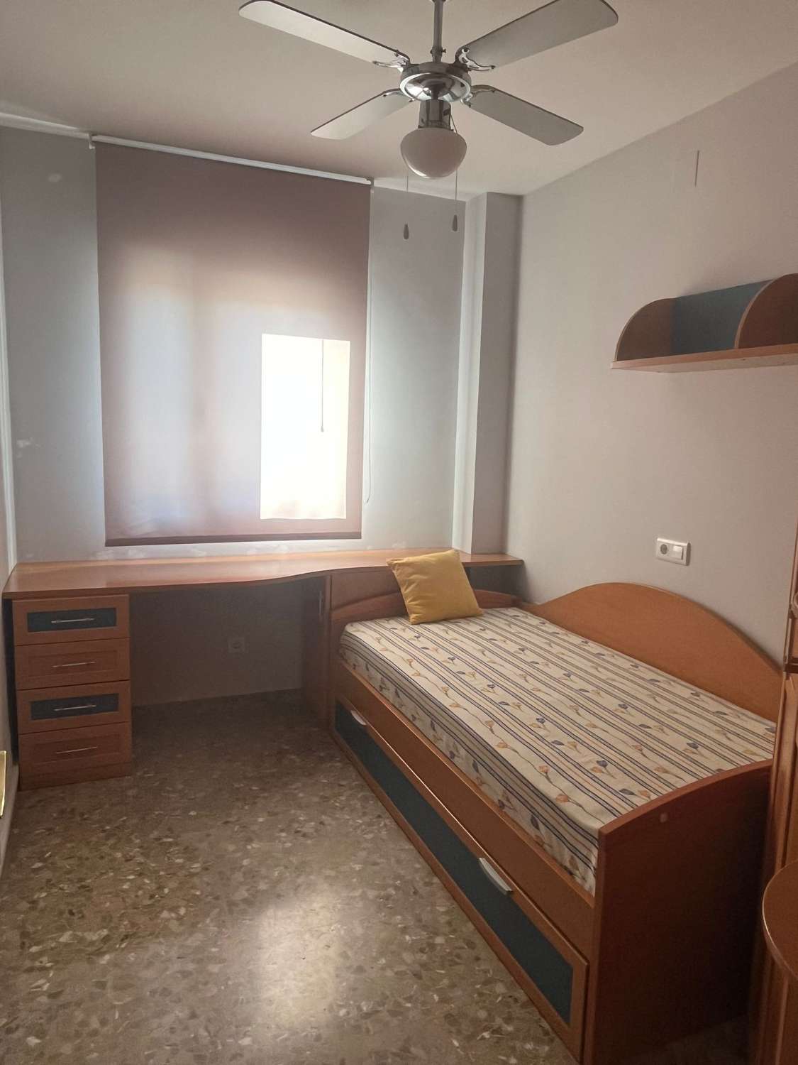 En venta piso en Torre del Mar - Viñamalaga