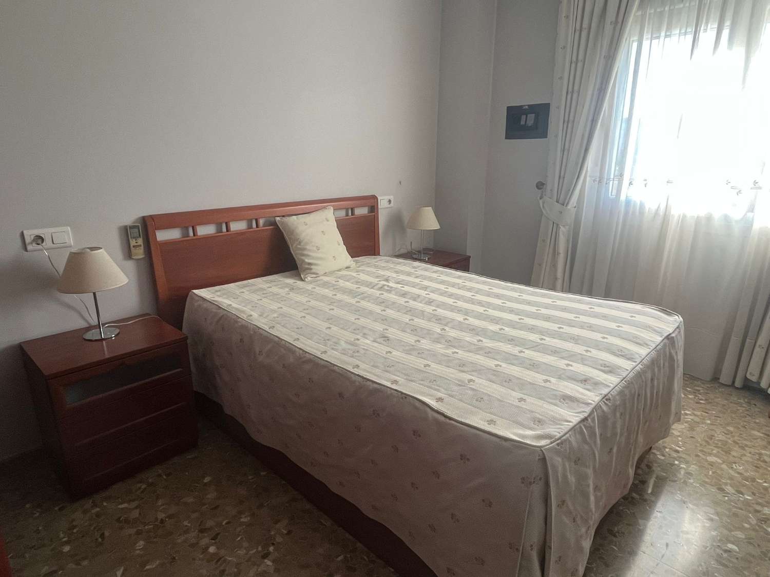 En venta piso en Torre del Mar - Viñamalaga