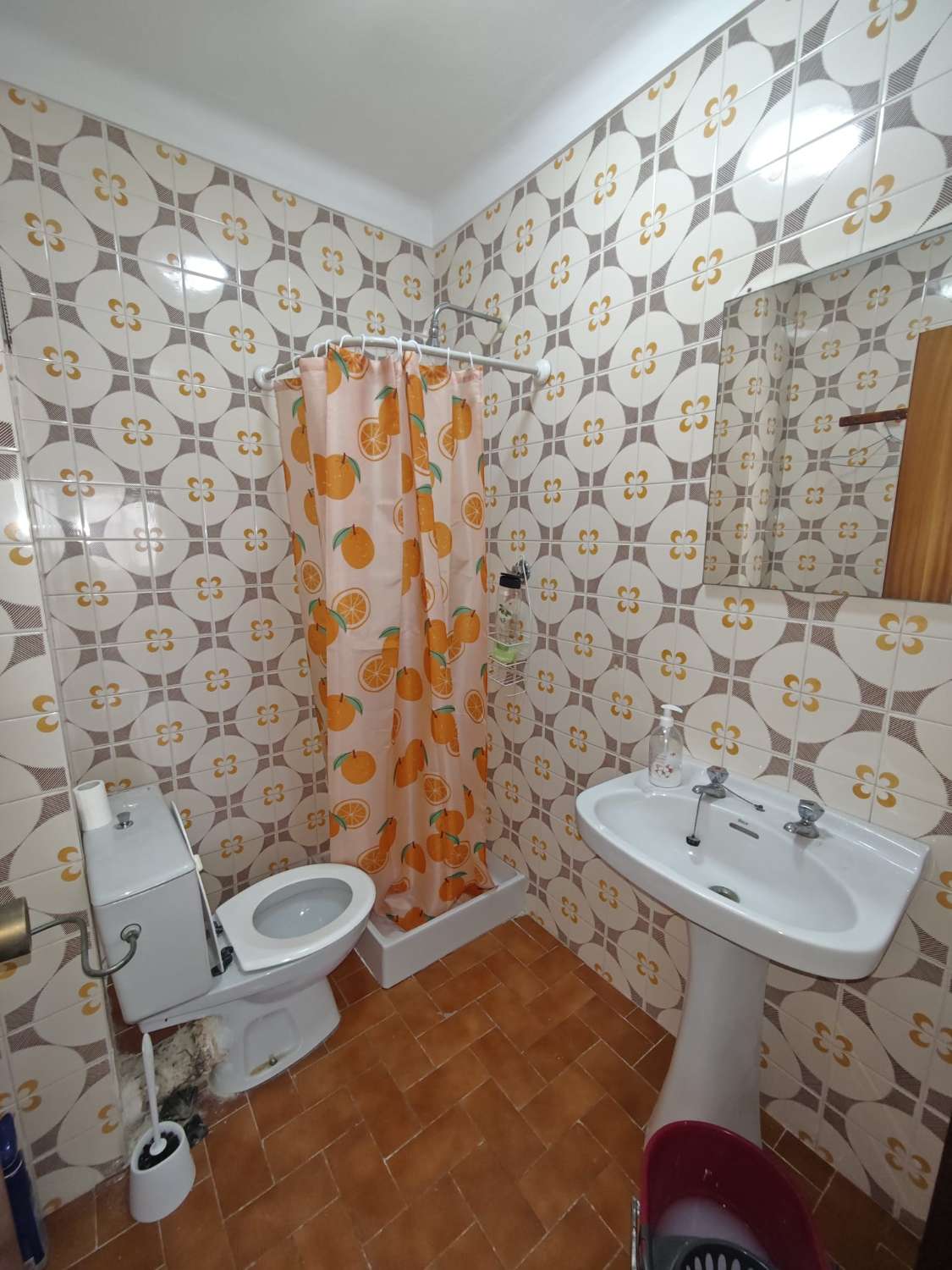 RUIM APPARTEMENT TE KOOP IN HET CENTRUM VAN TORRE DEL MAR