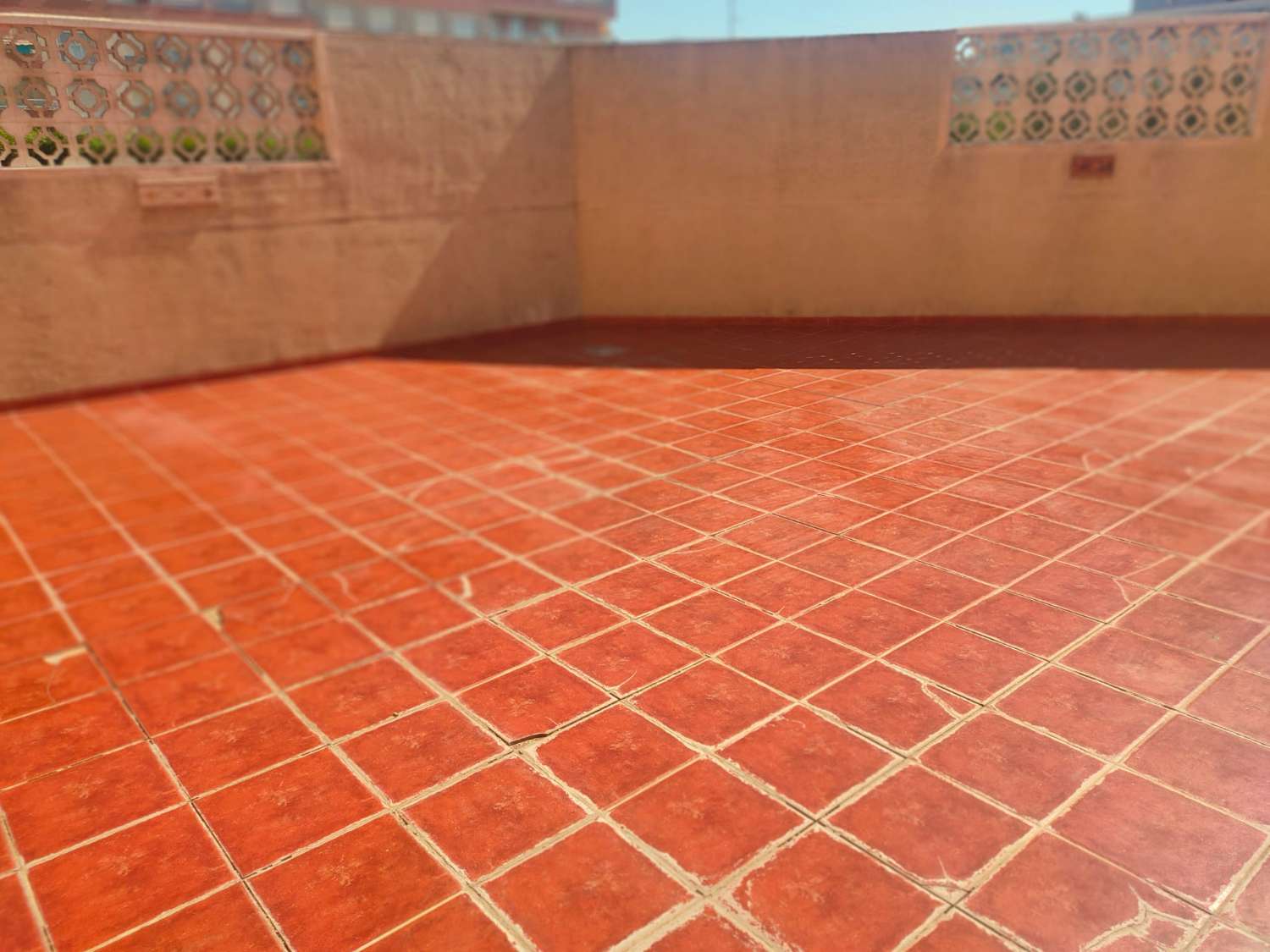 Spectacular sunny apartment of 180m² with terrace, pool and parking