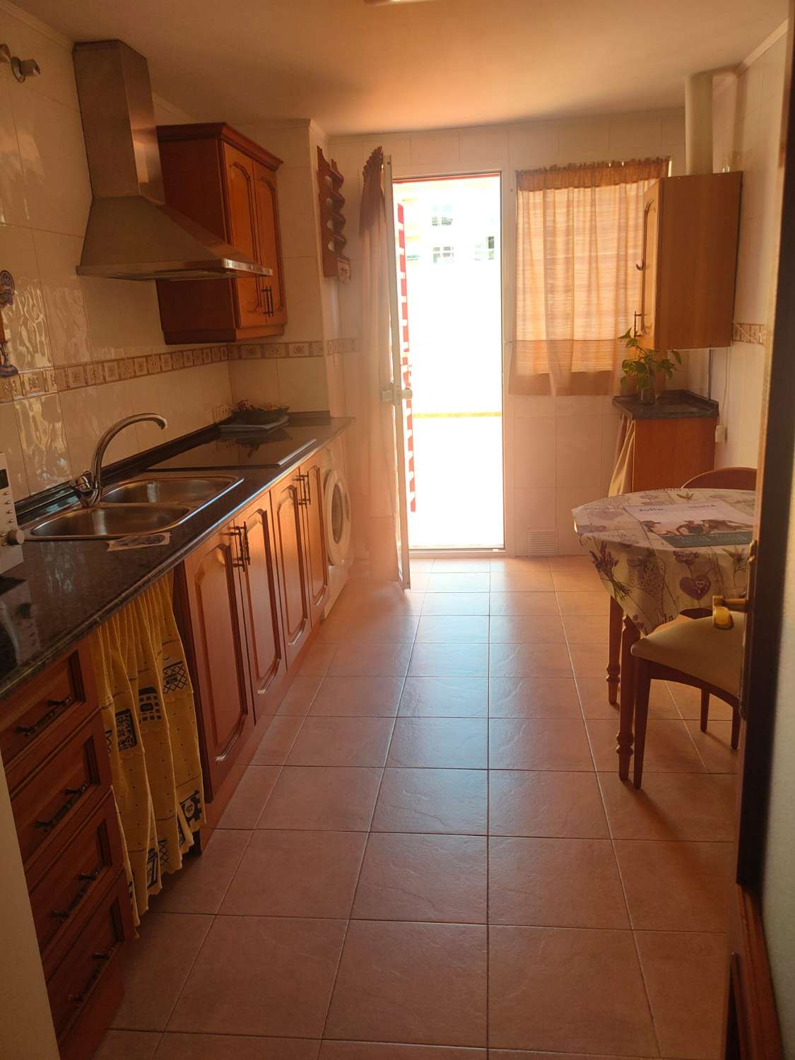 Spectacular sunny apartment of 180m² with terrace, pool and parking