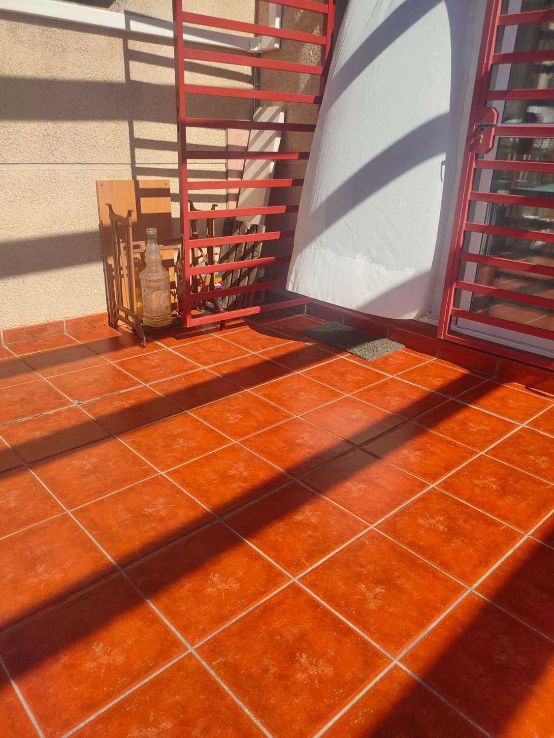 Spectacular sunny apartment of 180m² with terrace, pool and parking