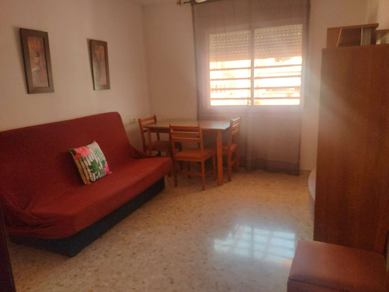 Spectacular sunny apartment of 180m² with terrace, pool and parking