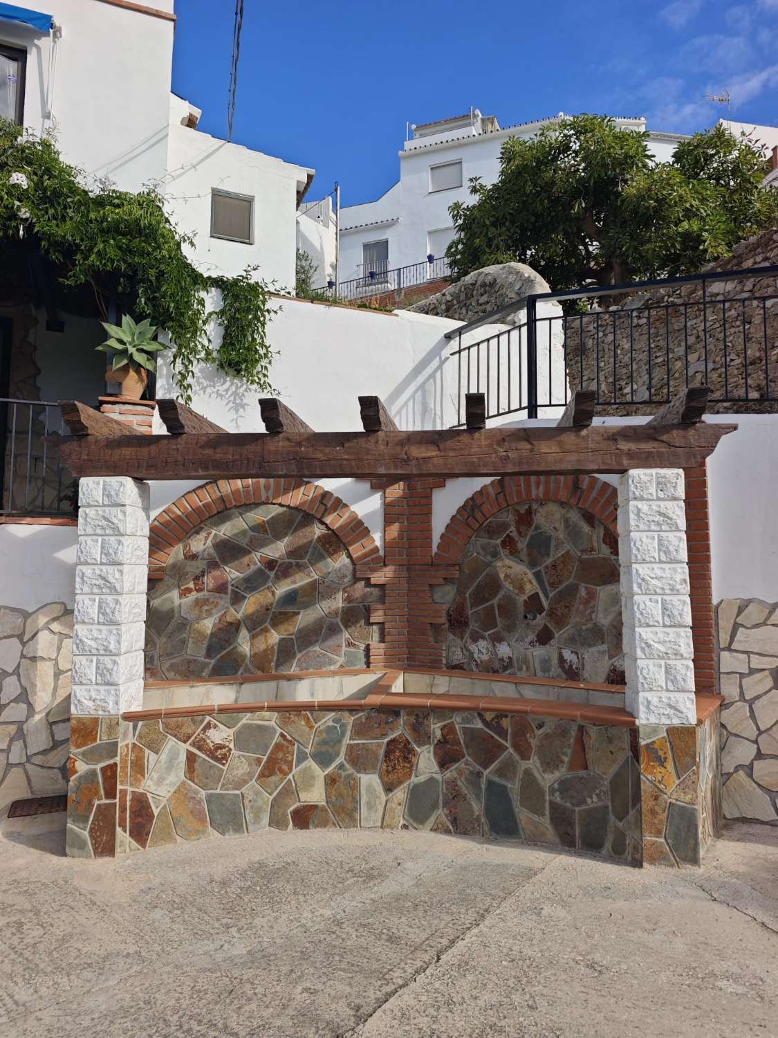Stadstomt i Canillas de Albaida