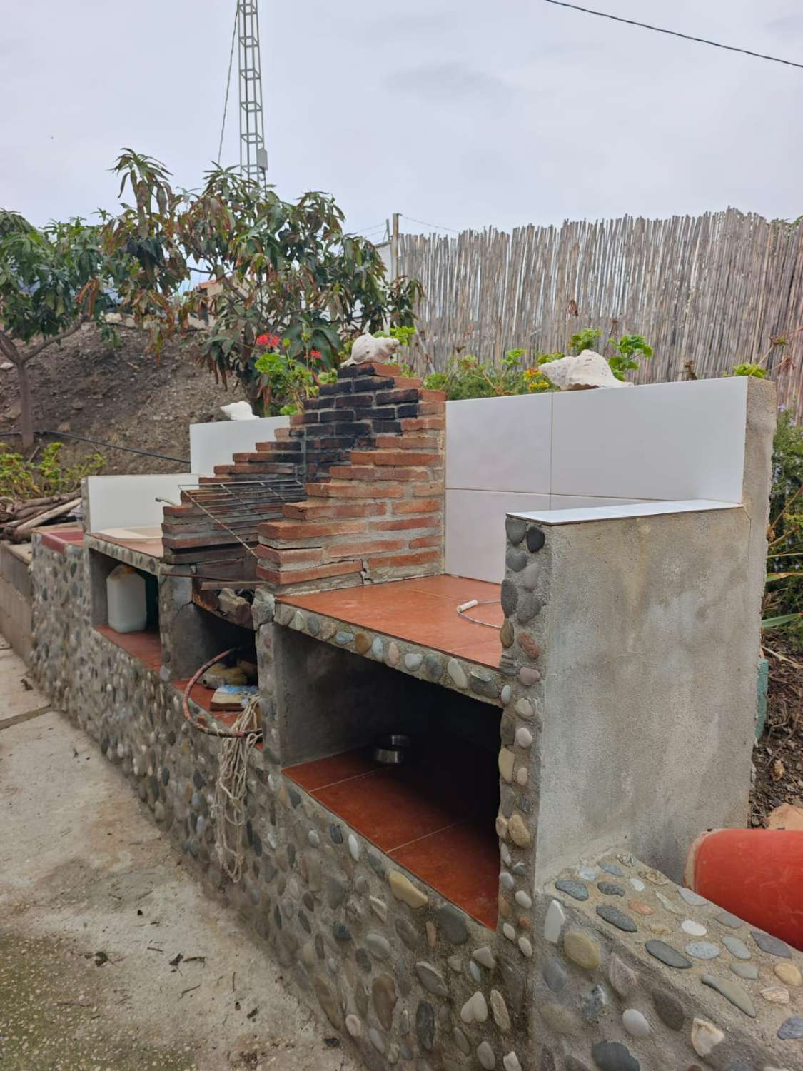 Rustieke finca met zeezicht in Benajarafe