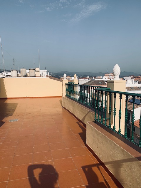 PRECIOSO ÁTICO EN ALQUILER  EN EL CENTRO DE VELEZ MÁLAGA