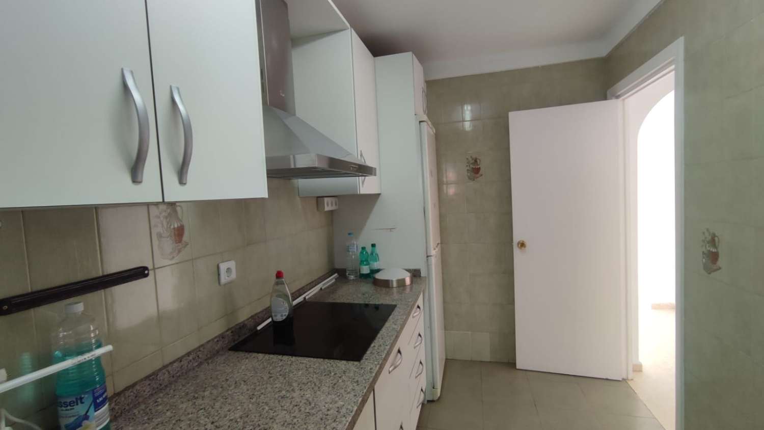PISO EN VENTA CALETA DE VELEZ