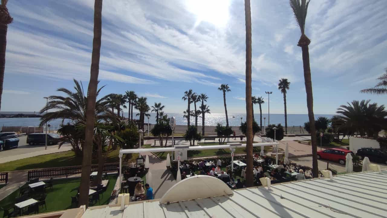PISO EN VENTA CALETA DE VELEZ