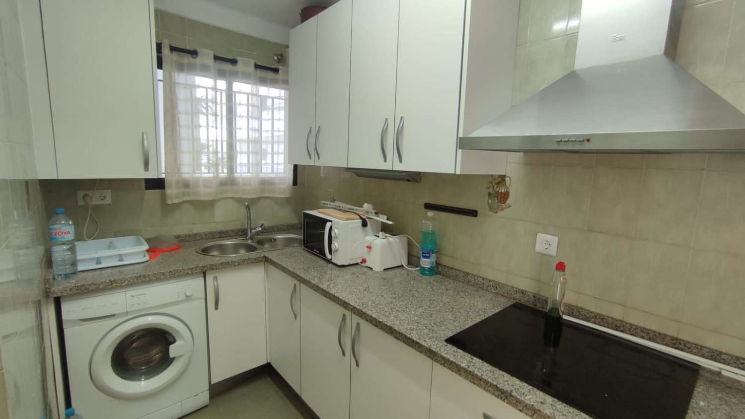 PISO EN VENTA CALETA DE VELEZ