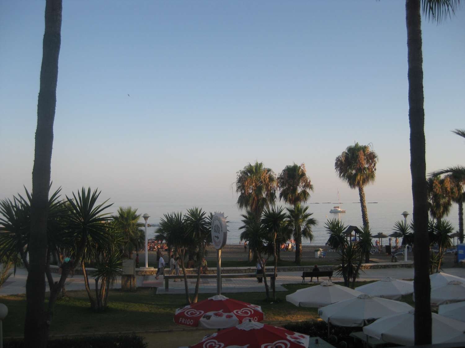 PISO EN VENTA CALETA DE VELEZ